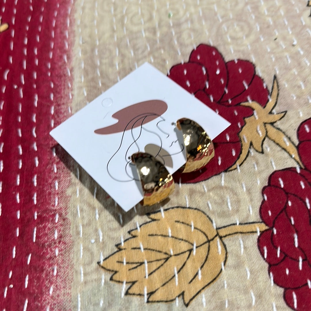 Elaine Hoop Earrings