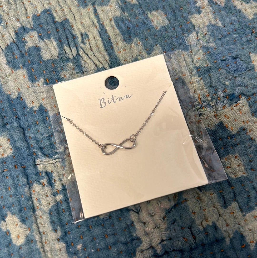 Dainty Infinity Necklace