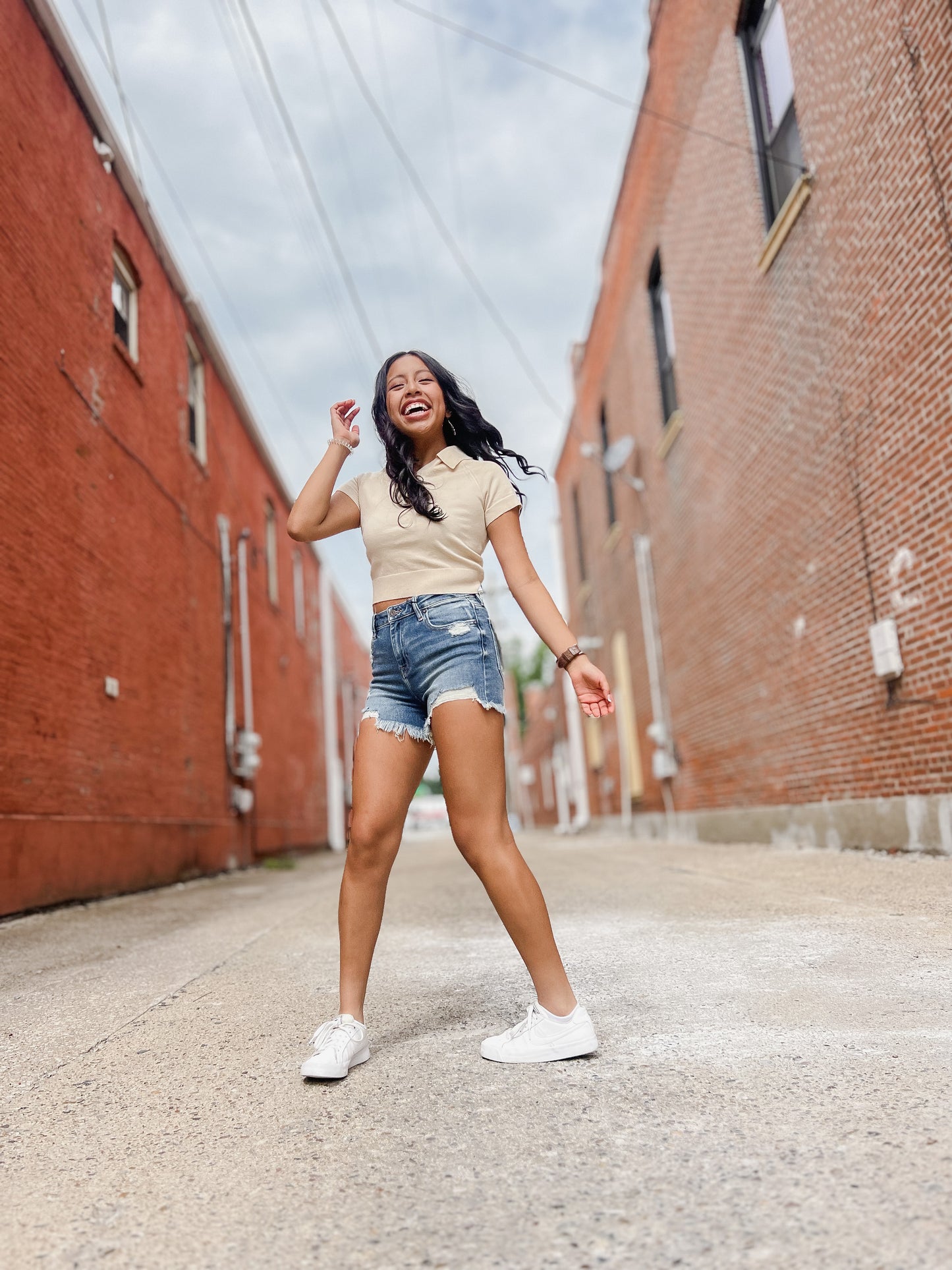 Hidden | Kenzie Mid Rise Fray Shorts