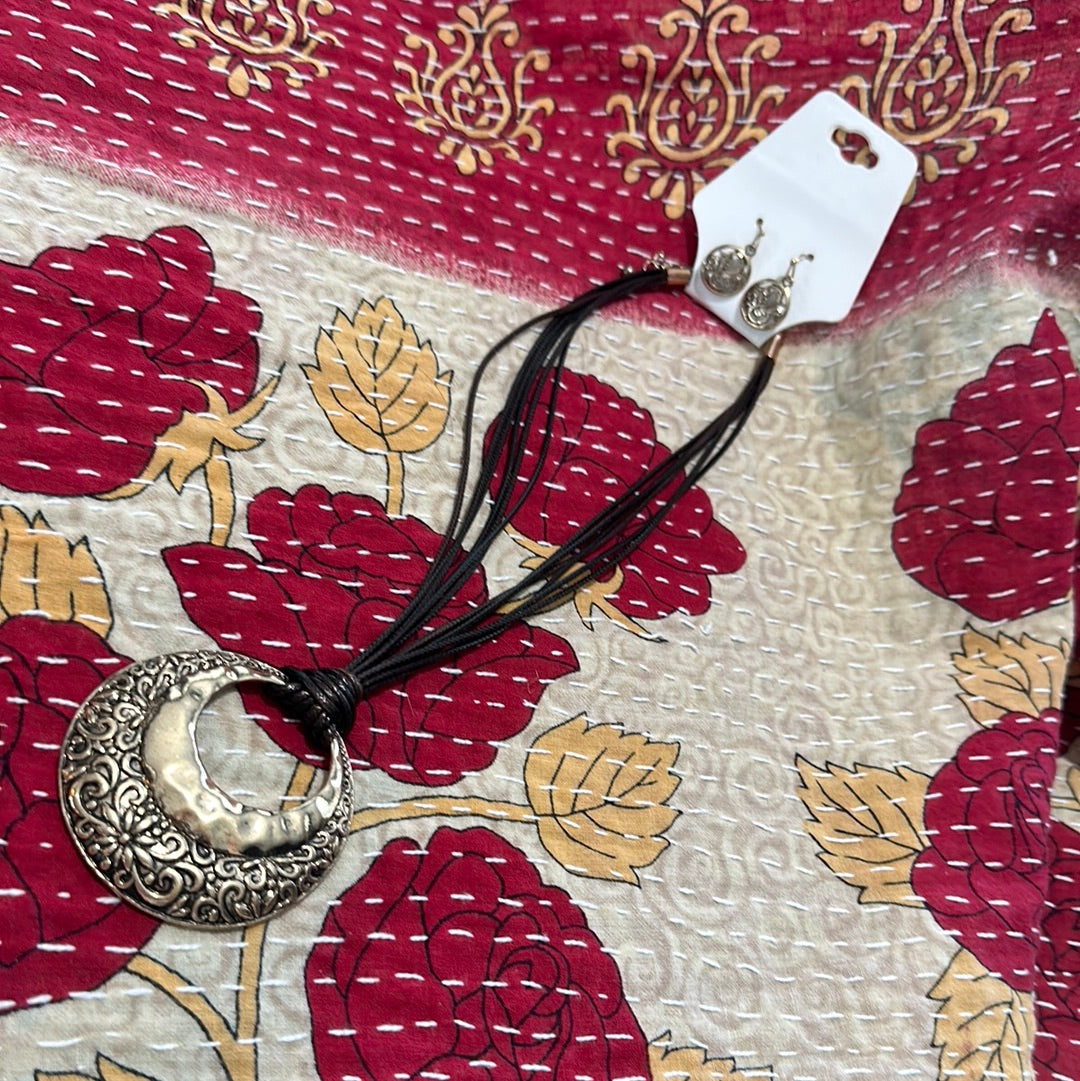 Leather Strand Pendulum Necklace/Earrings Set