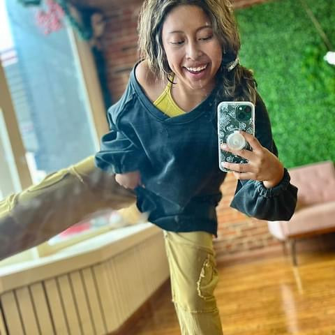 Gracie Chic Crew Sweatshirt
